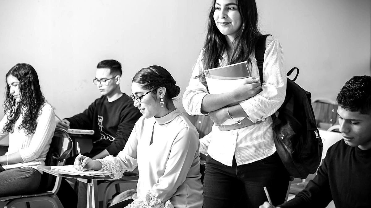 Activitat per reinventar contes clàssics amb IA — activitat sobre IA i educacio