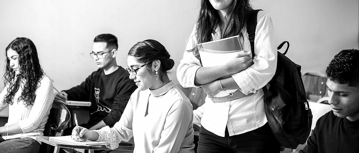 Com detectar informació fiable amb l’alumnat: mètode de 4 passos — activitat sobre IA i educacio